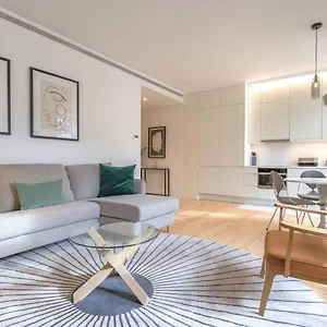 Ando Living - Douradores House Lizbona